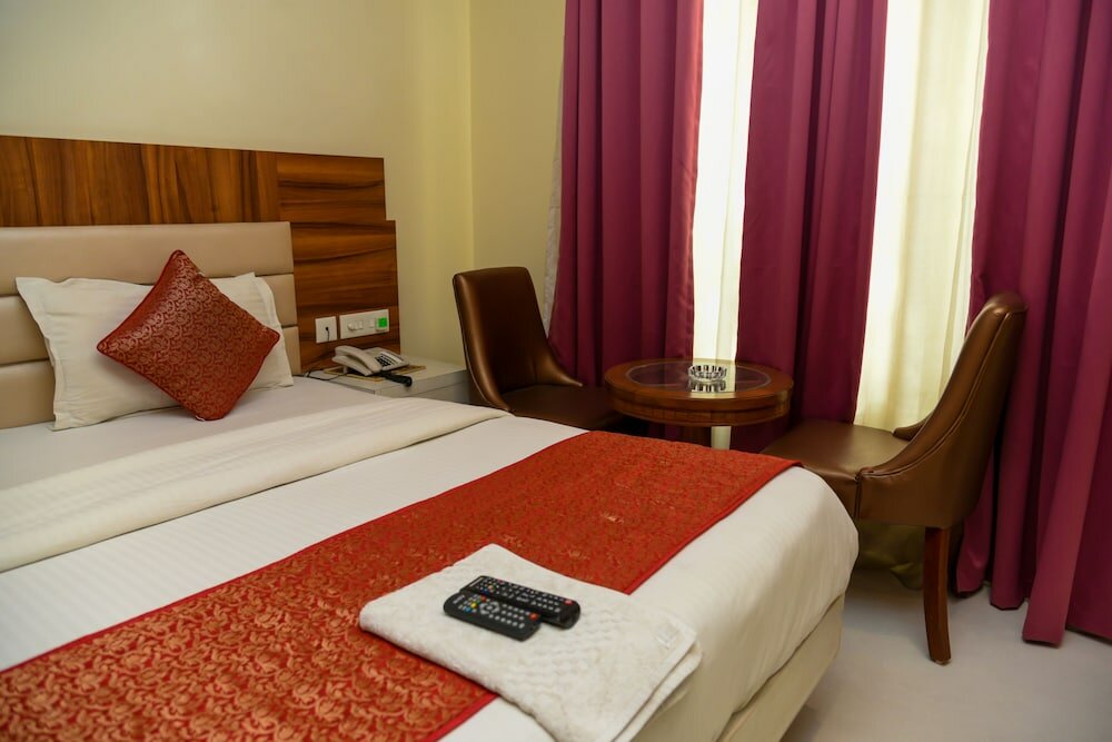 Фото The Shanti Plaza