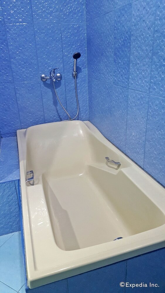 Фото C & L Suites Inn