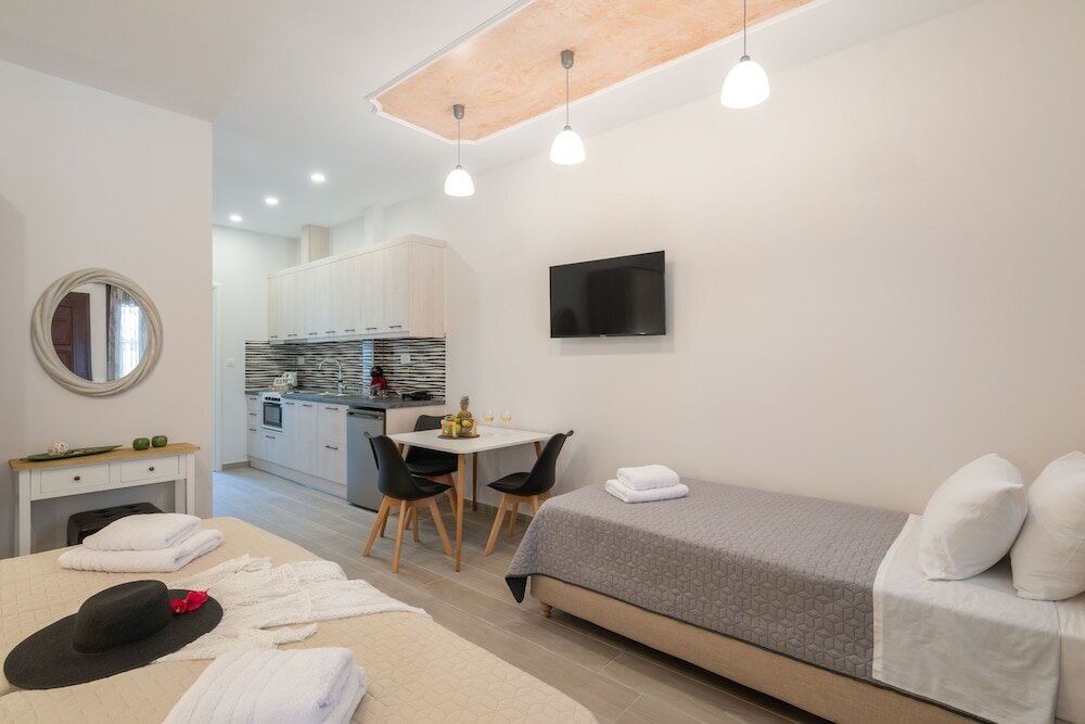 Фото Virvilis Apartments