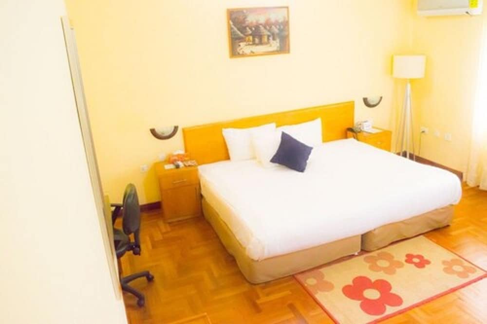 Фото Airside Hotel