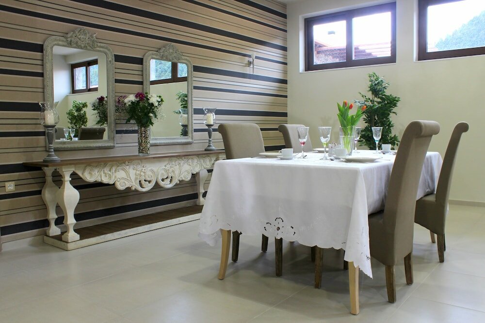 Фото Nefeles Mainalon Luxury Residences & Lounge