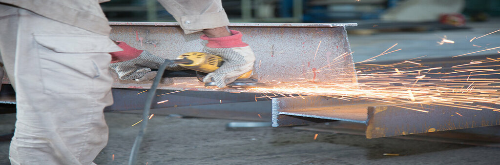 Construction equipment and machinery Almanaa Metal Construction Co, Abu Dhabi, photo