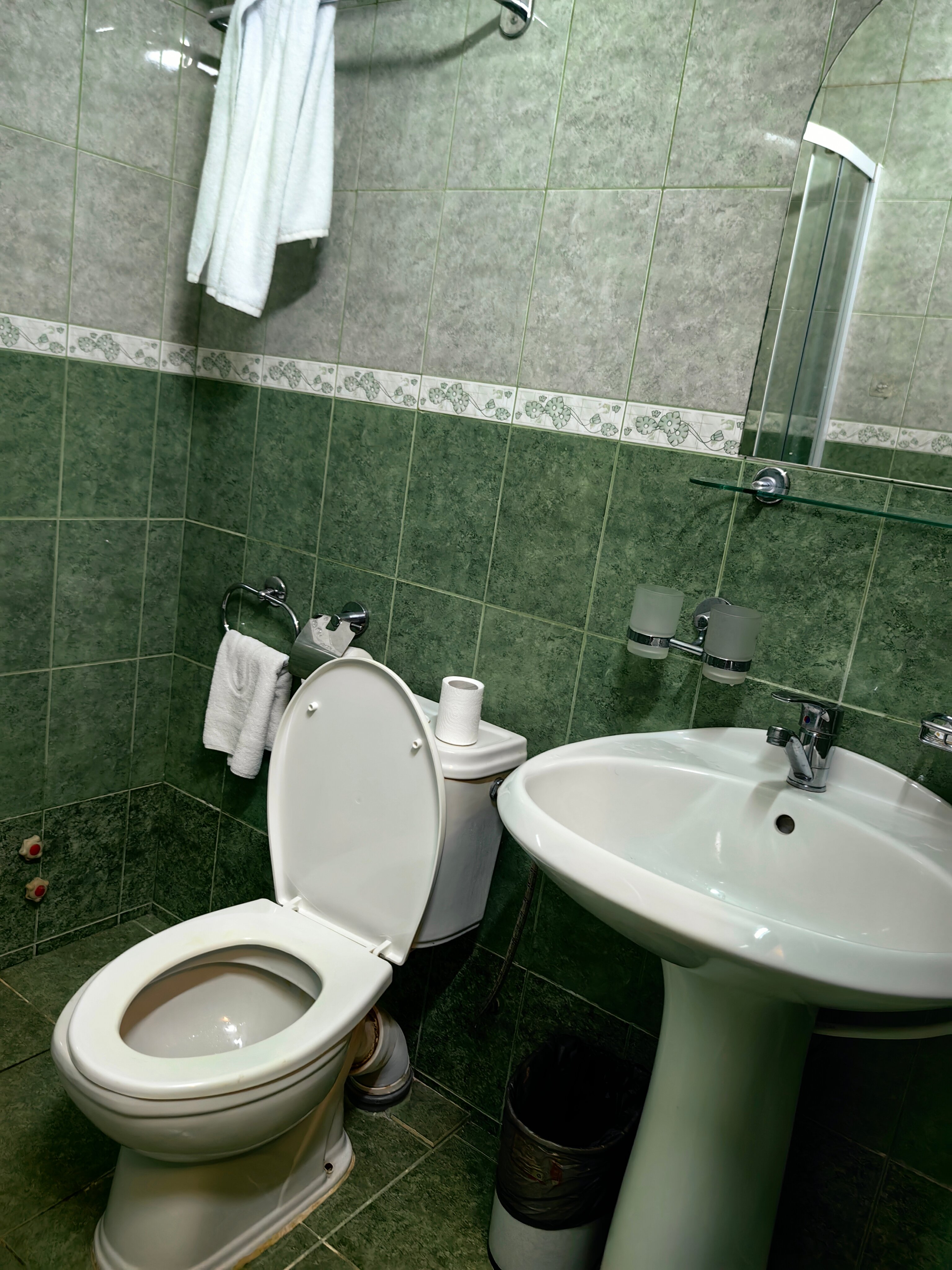 Фото Кадгарон