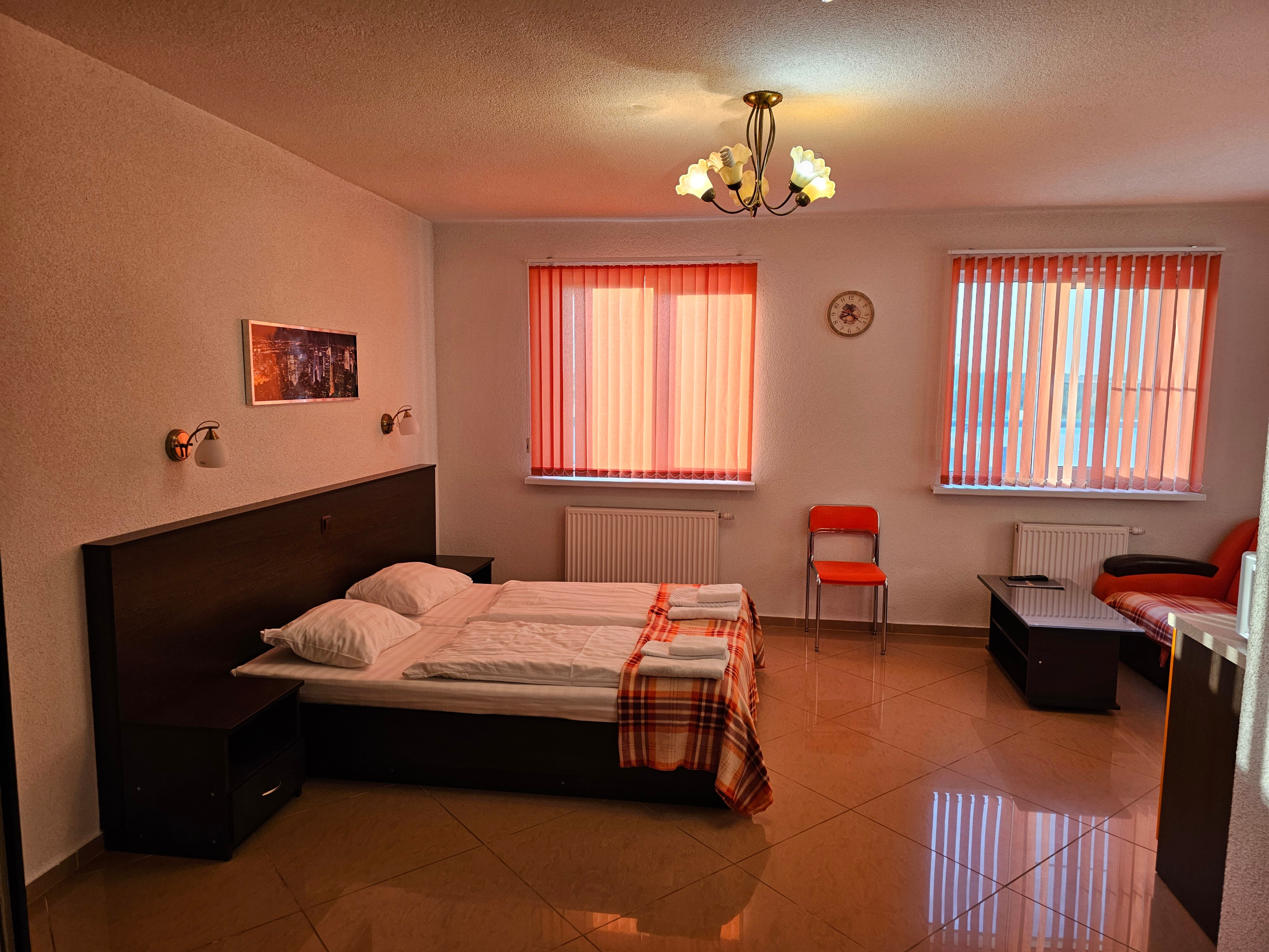 Фото Солнечный