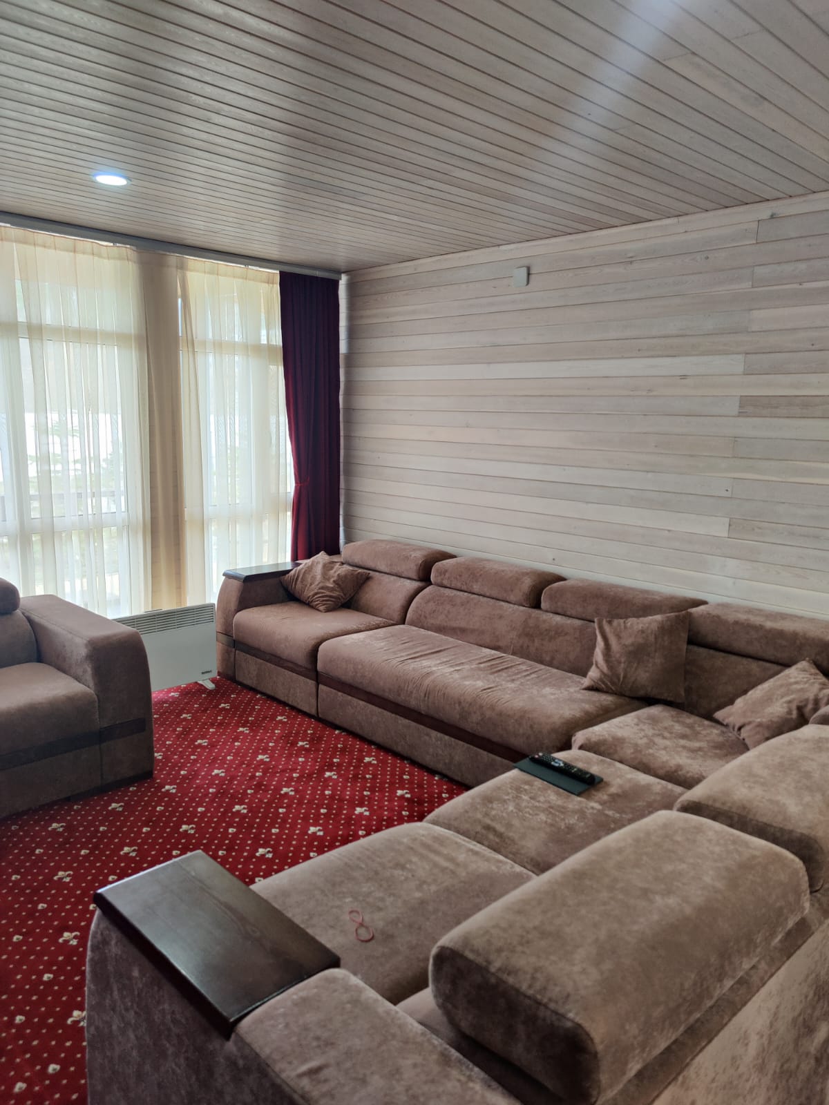 Фото Домик у озера