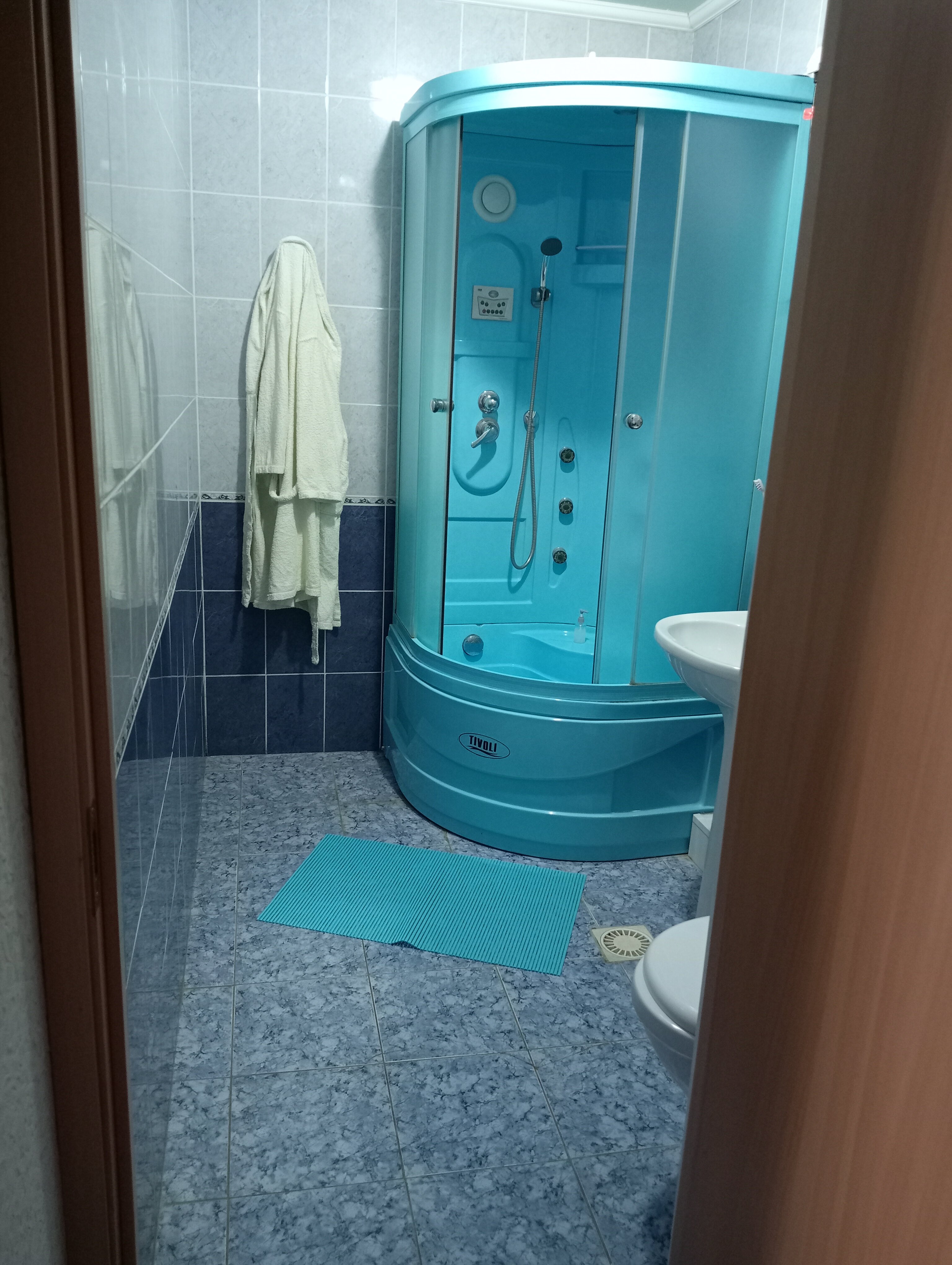 Фото Четыре сезона