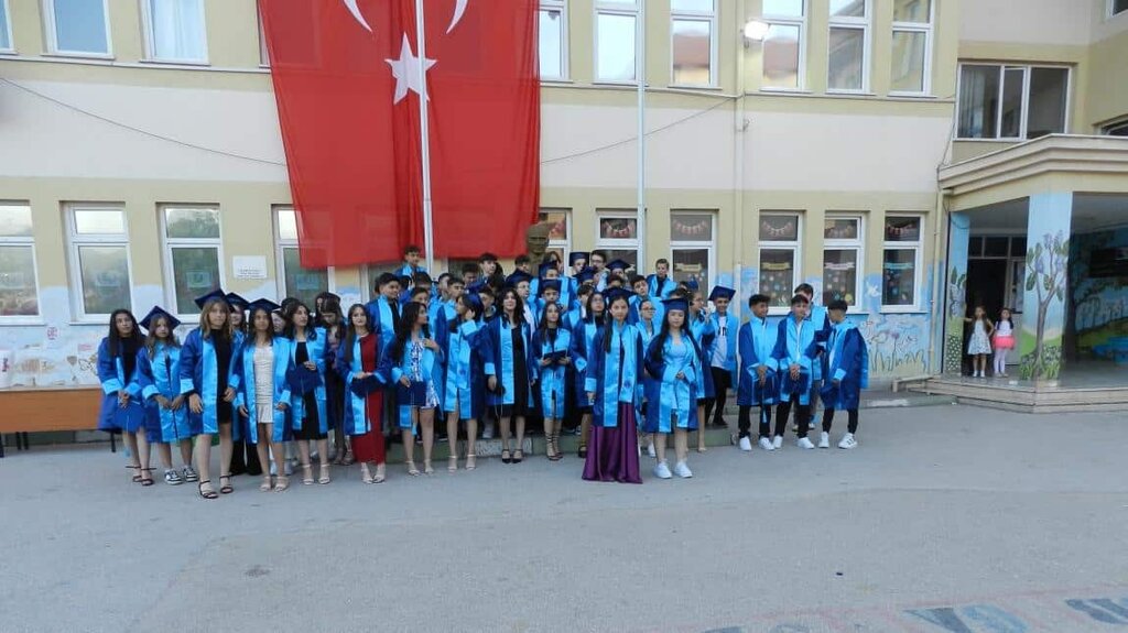 School Huseyin Karabacak Middle School, Bursa, photo