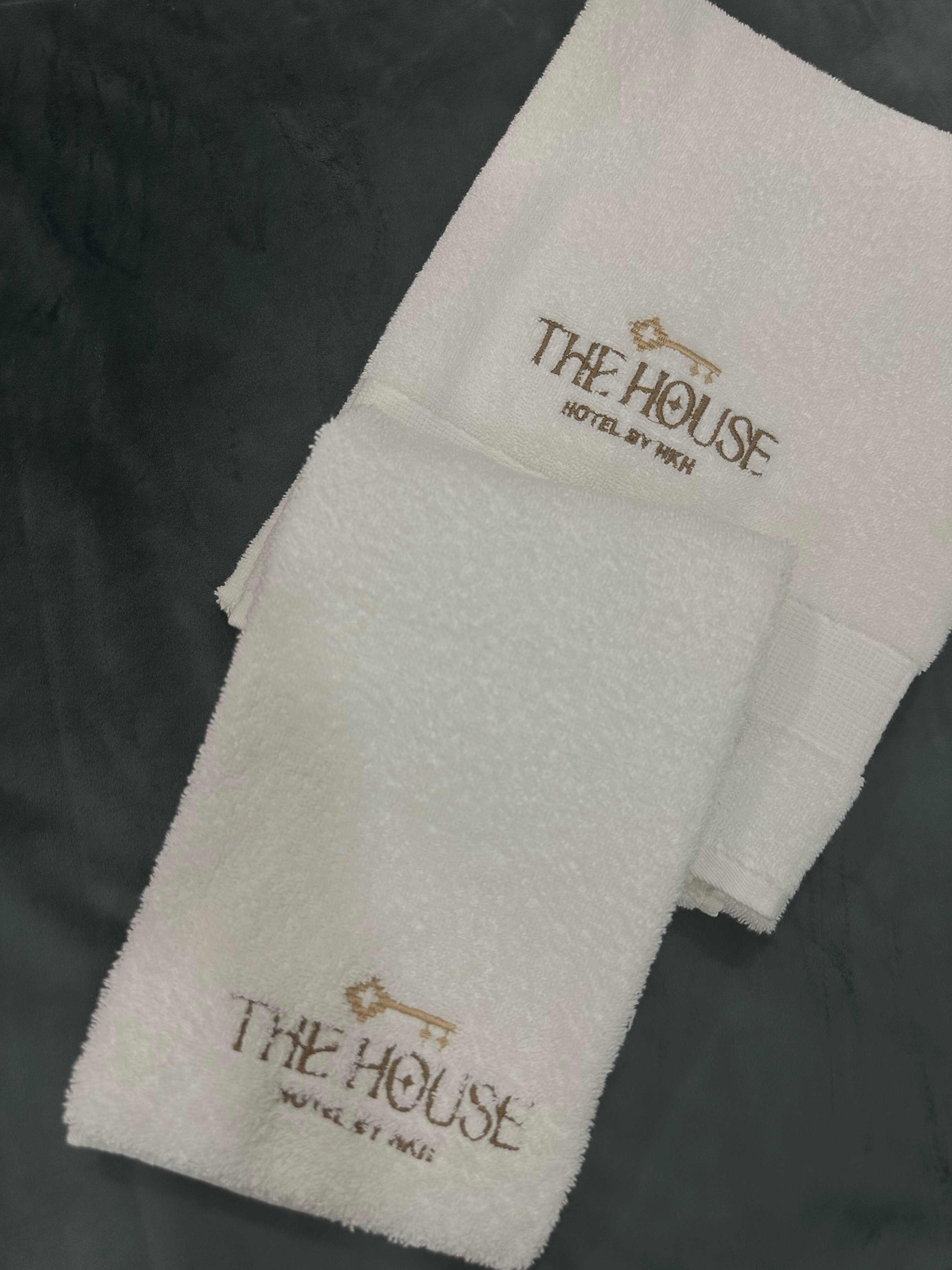 Фото The House Hotel