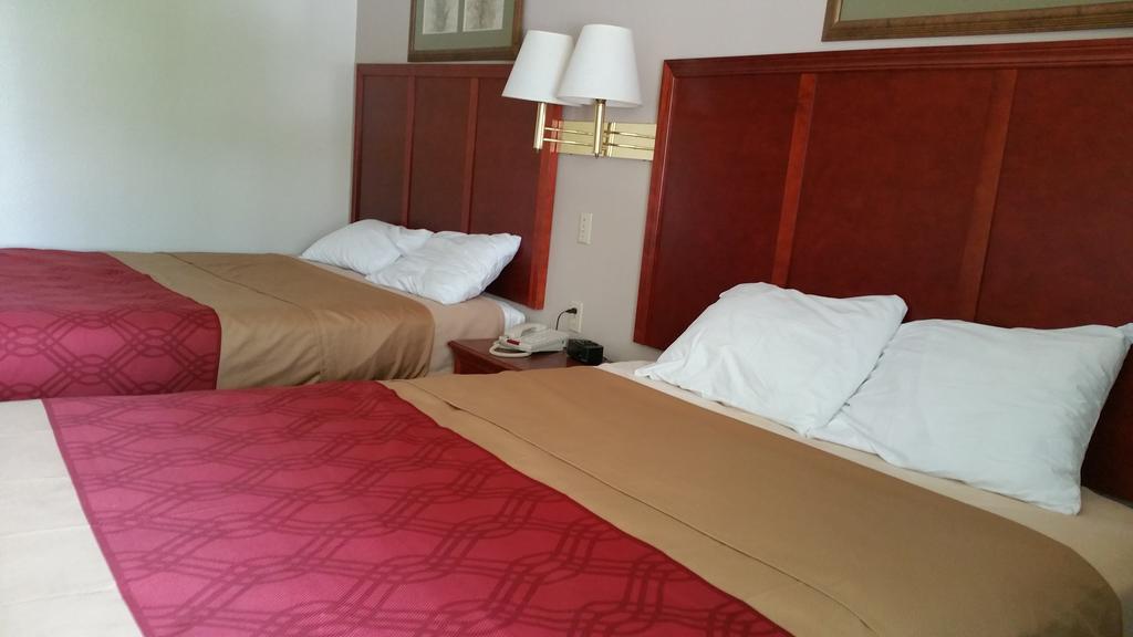 Фото Rodeway Inn