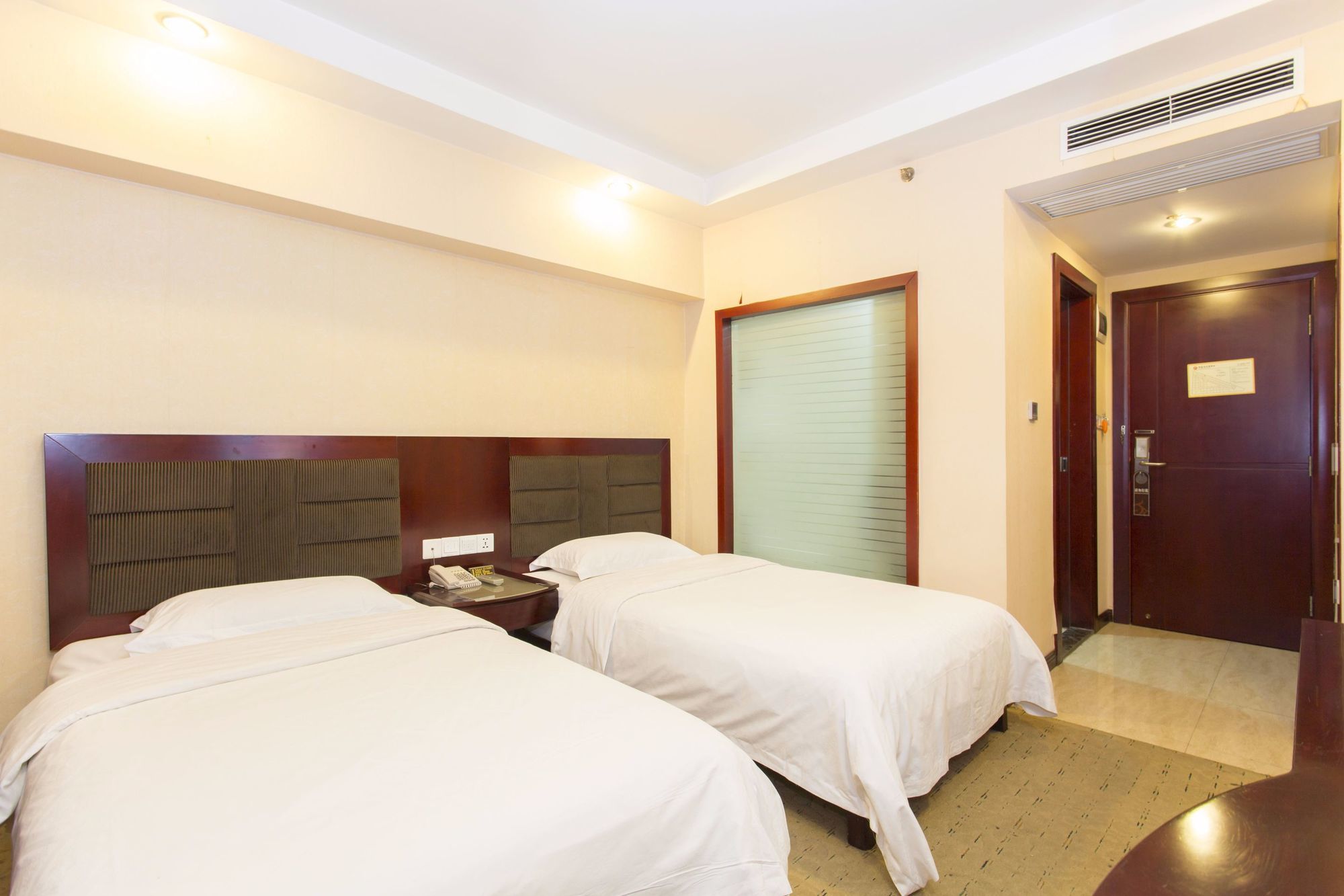 Фото Kaiserdom Hotel Changsha Railway Station