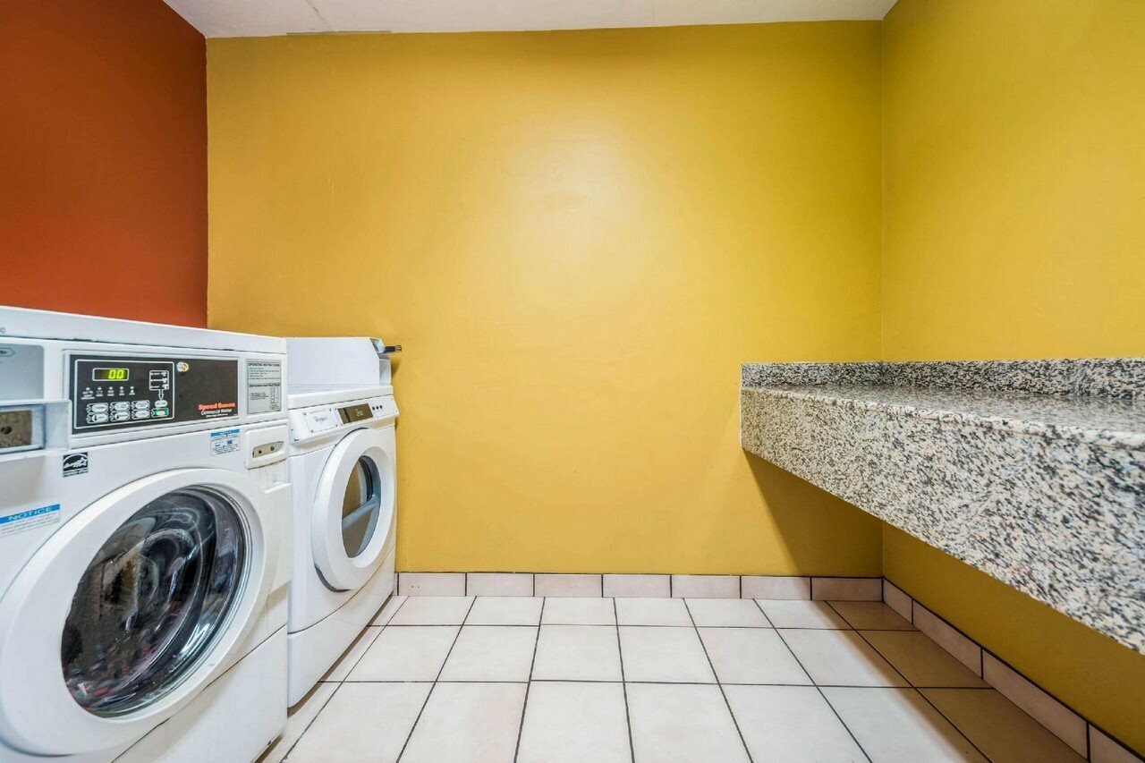 Фото Rodeway Inn Capitol