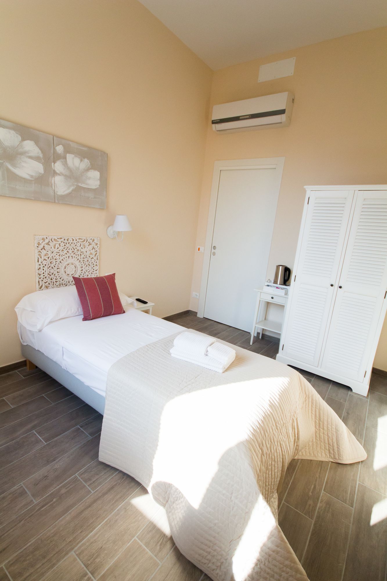 Фото Emily Rooms