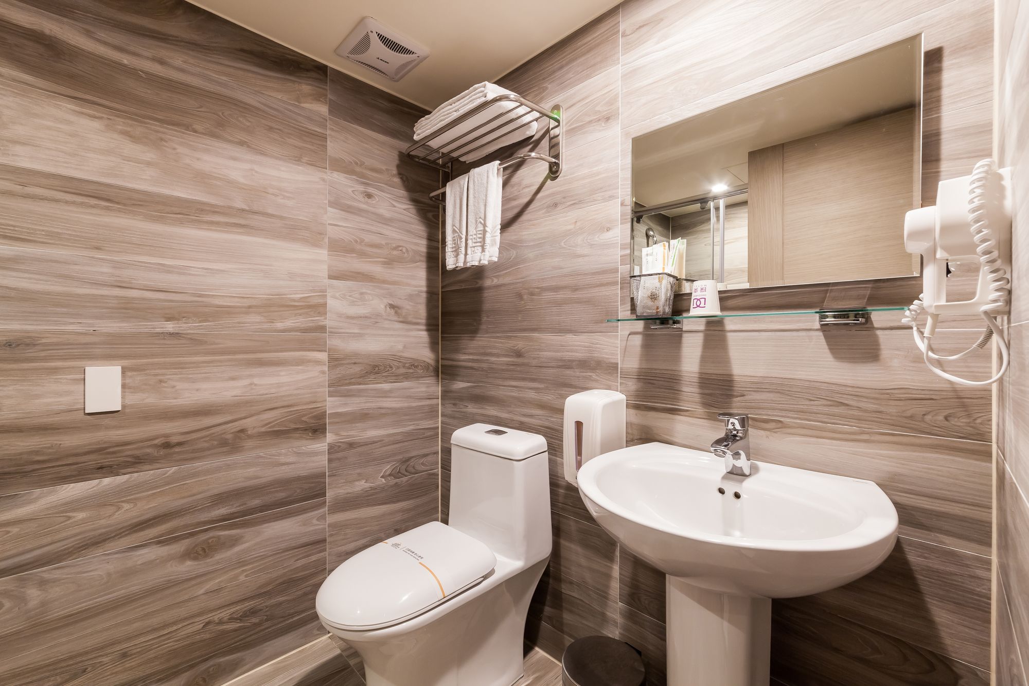 Фото Hotel Fun - Linsen Branch