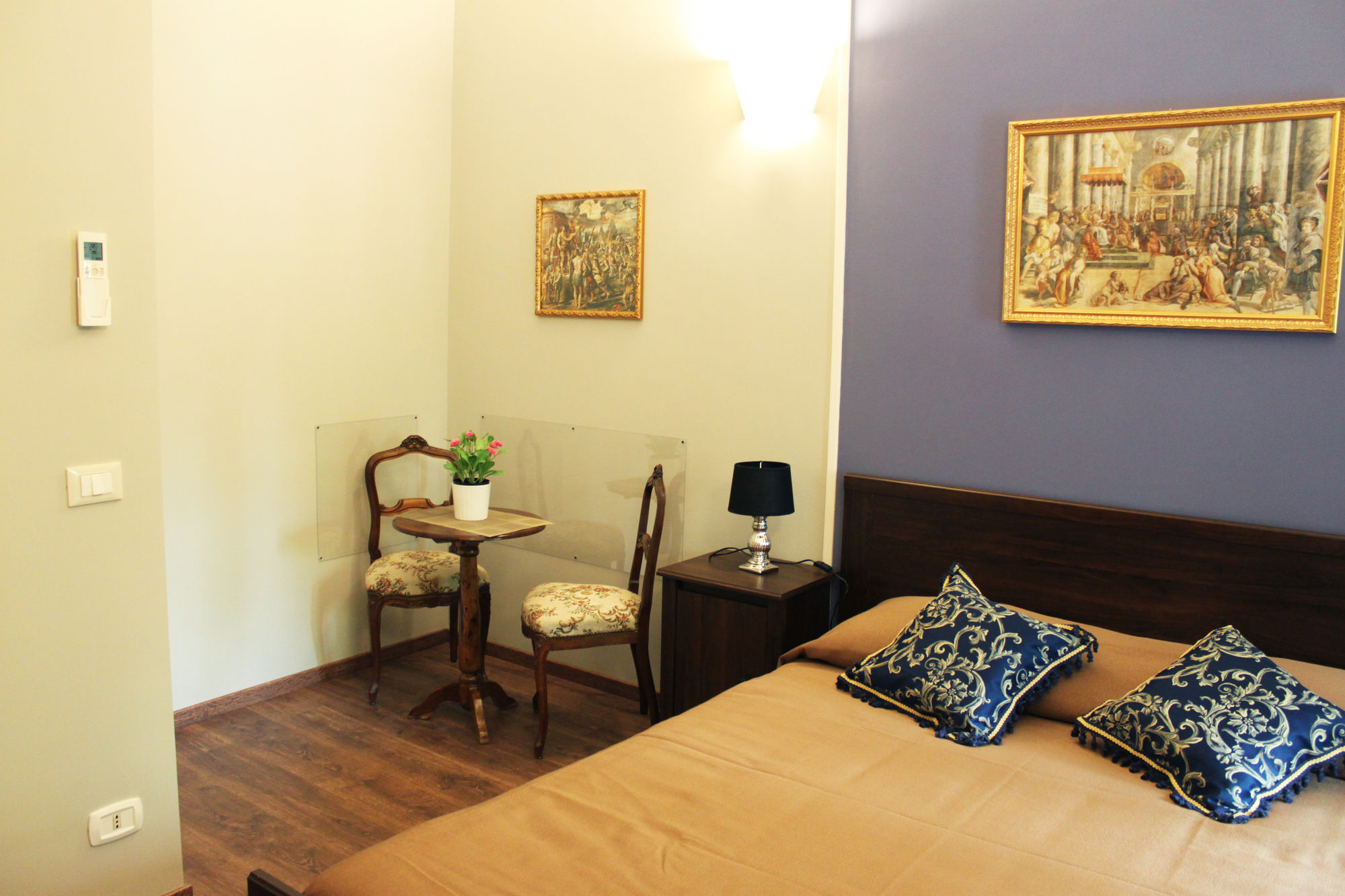 Фото Raphael Rooms