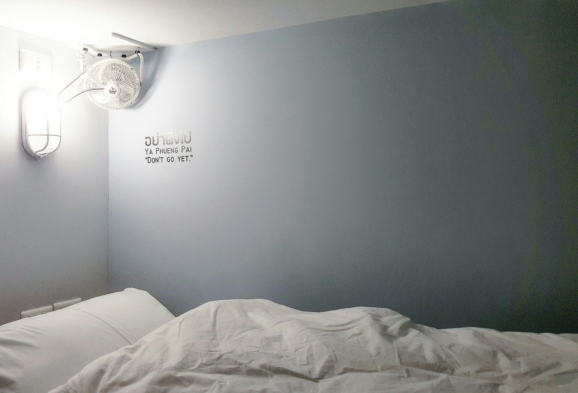 Фото Barn and Bed Hostel