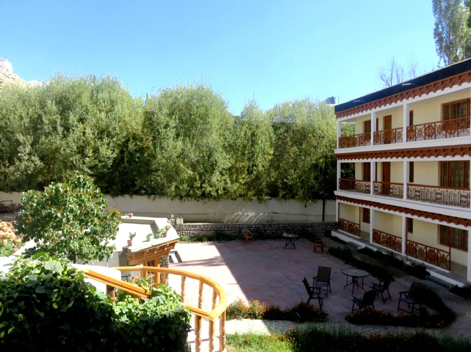 Фото Hotel Abu Palace