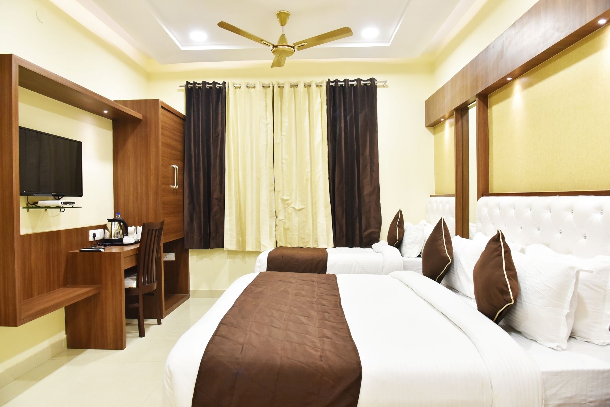 Фото Hotel Amritsar International