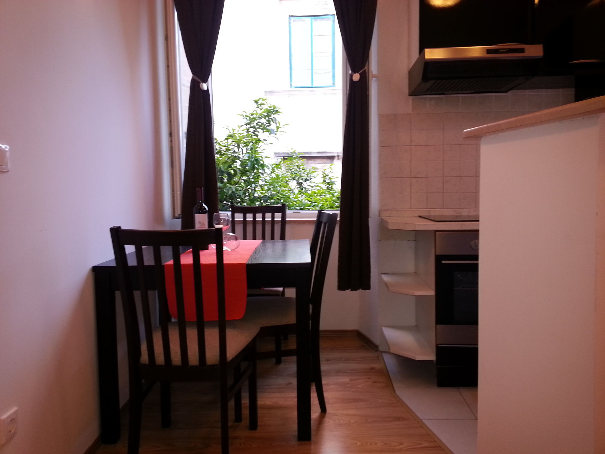 Фото Rooms Eden Old Town