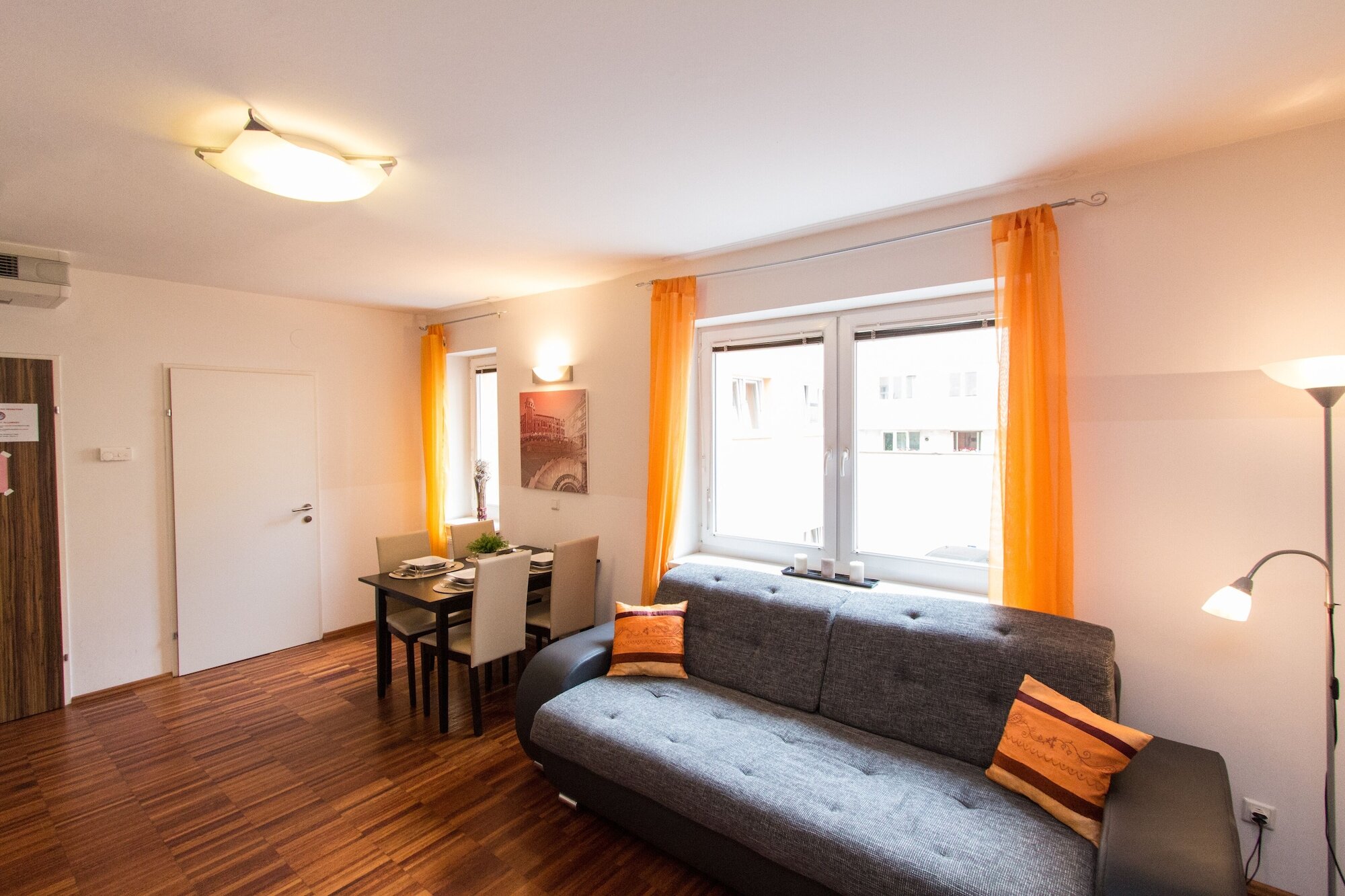 Фото Royal Living Apartments