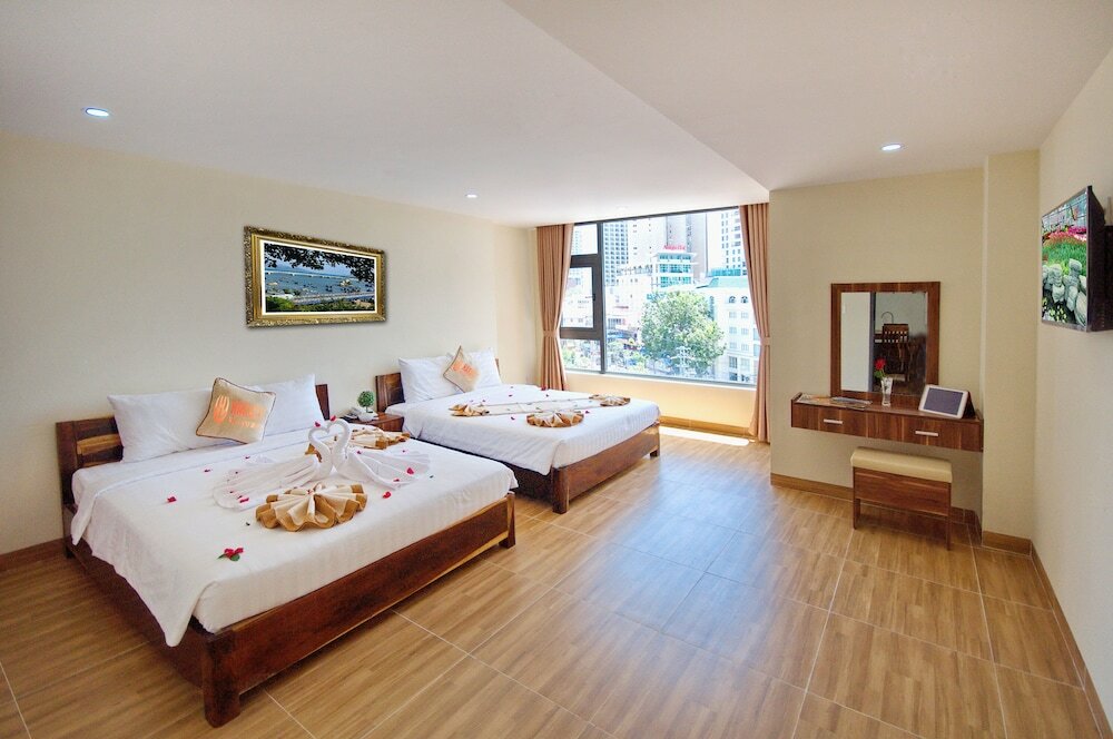 Фото Harvey Hotel & Apartments