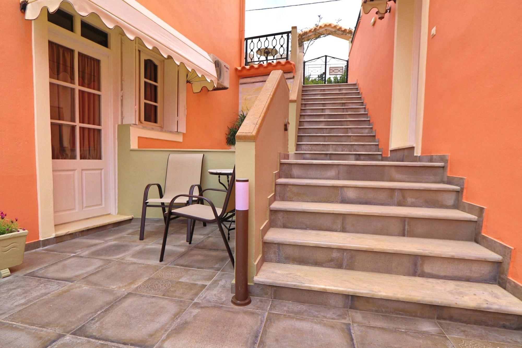 Фото Fiscardo Studios