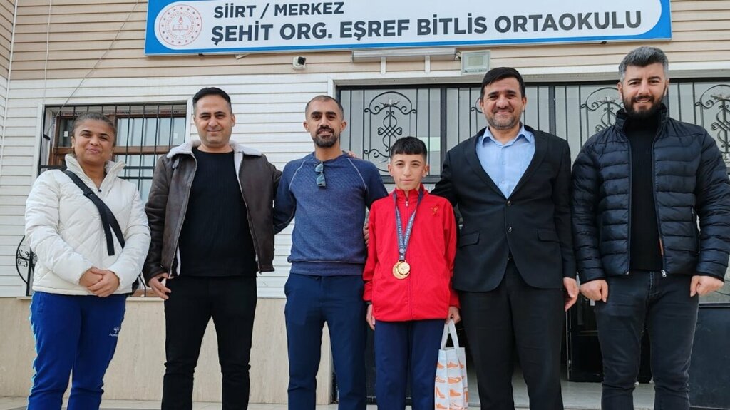 School Martyr General Esref Bitlis Secondary School, Siirt, photo
