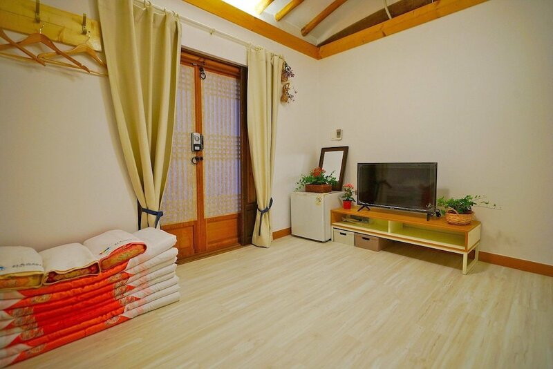 Гостиница Hanok Mibbeum в Чонджу