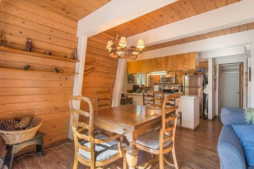 Жильё посуточно Chickaree by Avantstay - Family & Pet Friendly w Tahoe Park Access