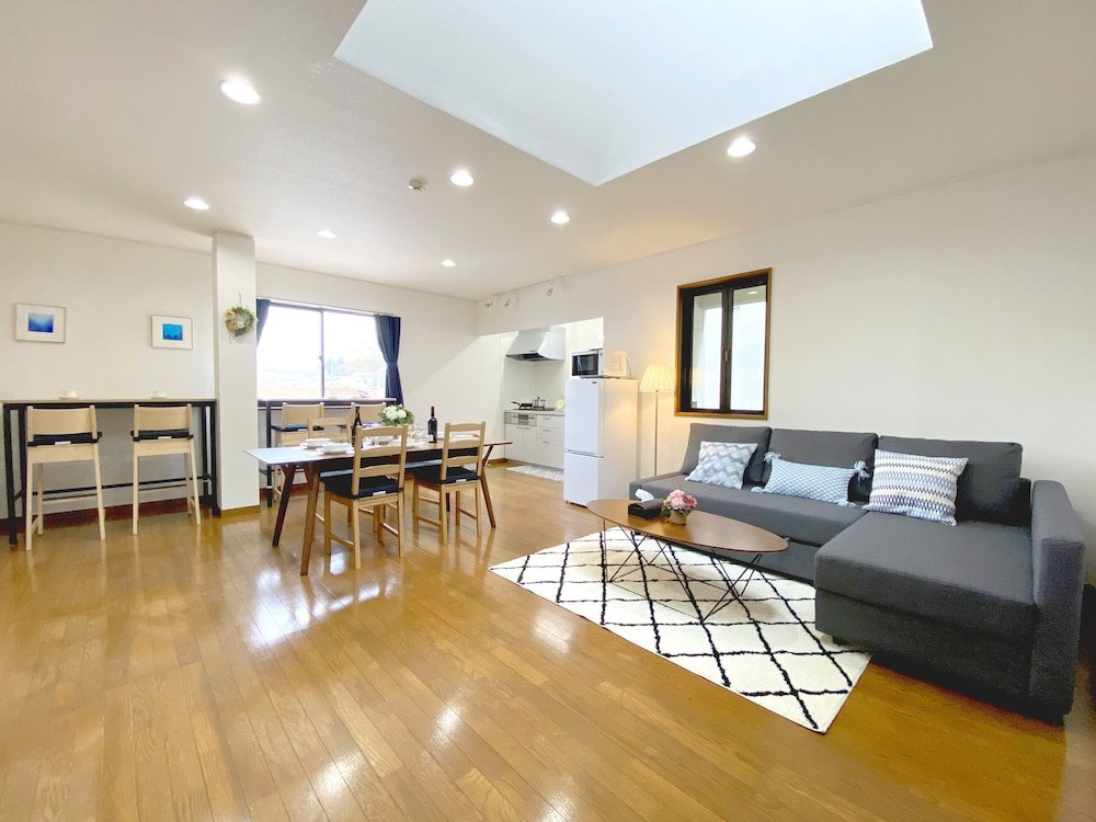 Фото White Space