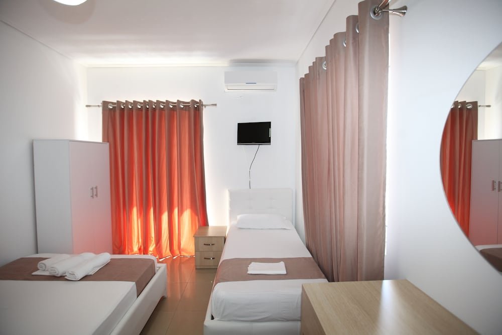 Фото Valmar Hotel