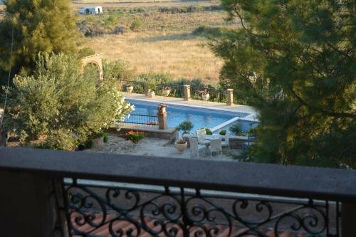 Гостиница Lesvos Tower House Komninos