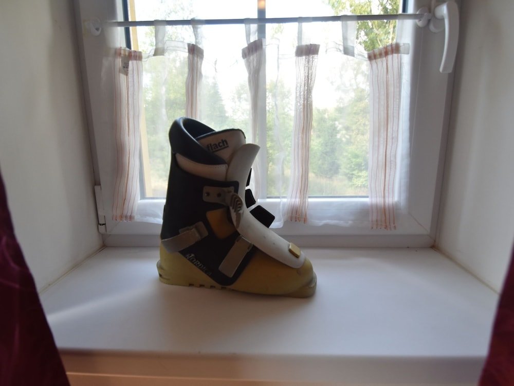 Фото Spacious Holiday Home in Lampertice With Swimming Pool