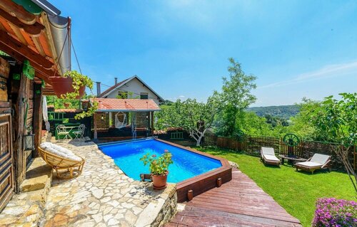 Гостиница Amazing Home in Zagreb With 3 Bedrooms, Wifi and Outdoor Swimming Pool