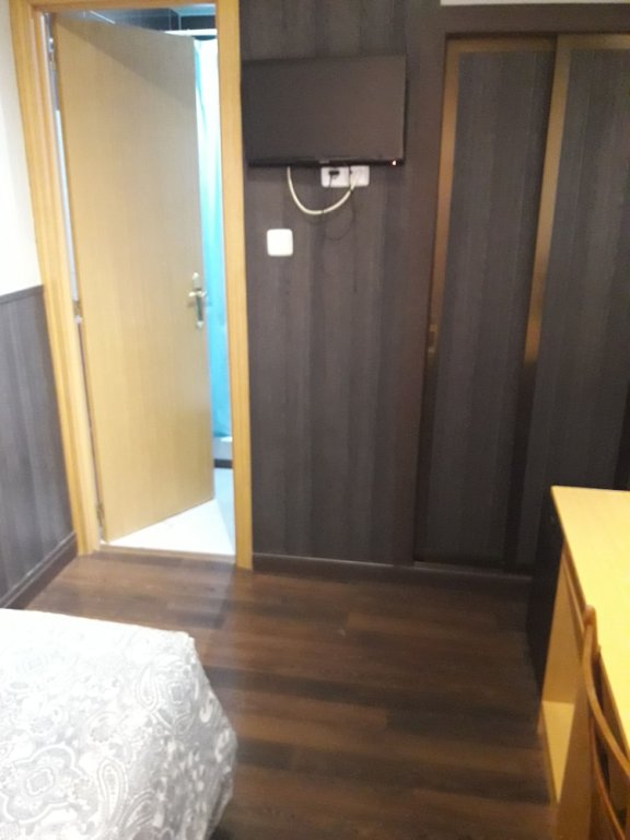 Фото Hostal New go Inn