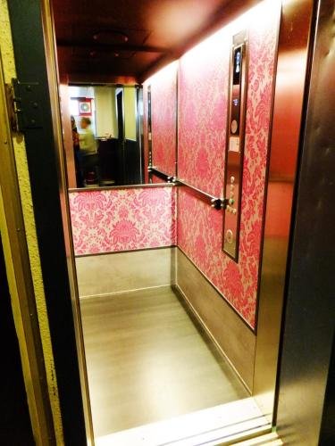 Фото The Flying Pig Downtown