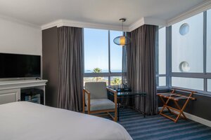 Гостиница Radisson Collection Hotel, Waterfront Cape Town