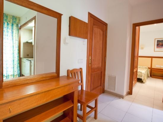 Фото Apartamentos Royal