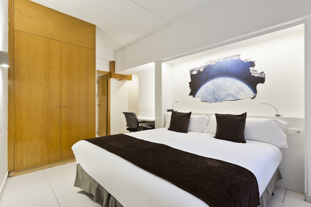 Фото Hotel Travessera