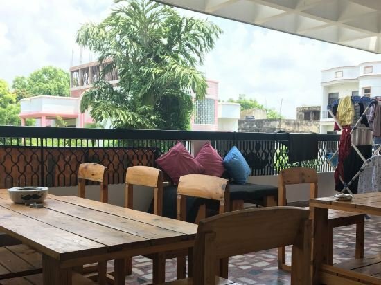 Гостиница Moustache Khajuraho - Hostel в Кхаджурахо