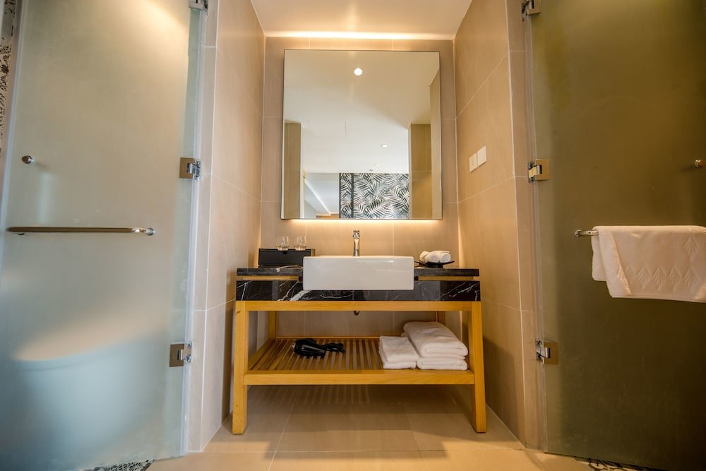 Фото Quinter Central Nha Trang