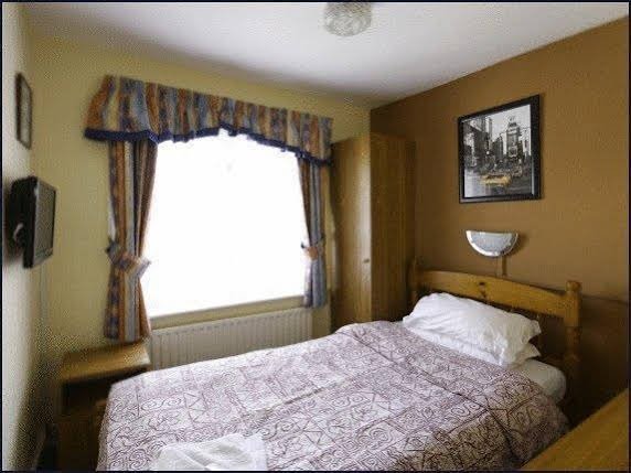 Фото Andorra Guest Accommodation