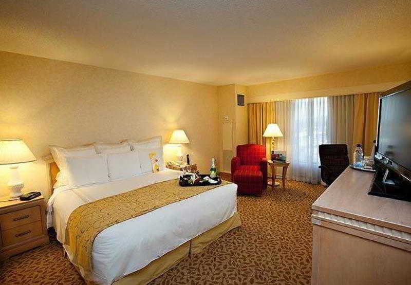 Фото Marriott Phoenix Airport