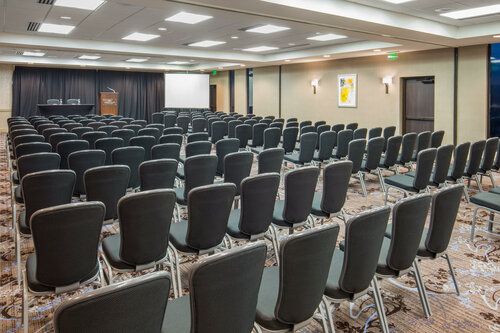 Гостиница Crowne Plaza Seattle Airport