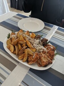 Придорожное (derevnya Chirkovitsy, 46), cafe