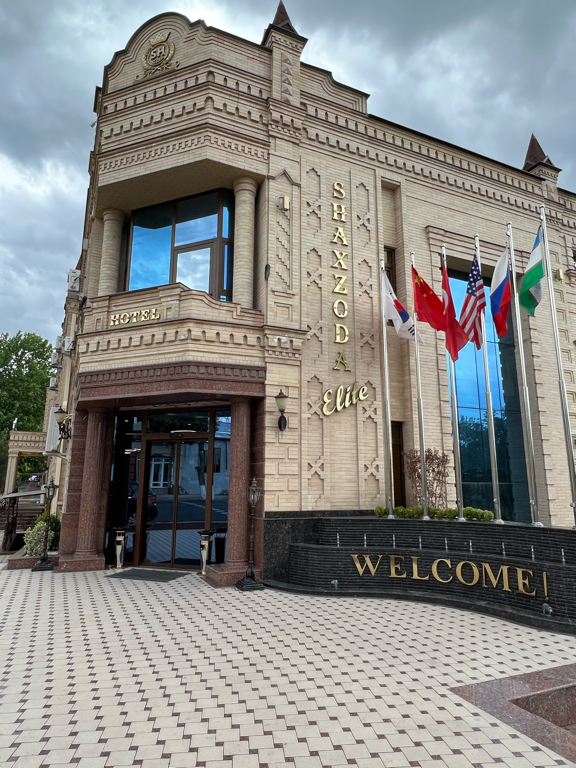 Фото отеля 2