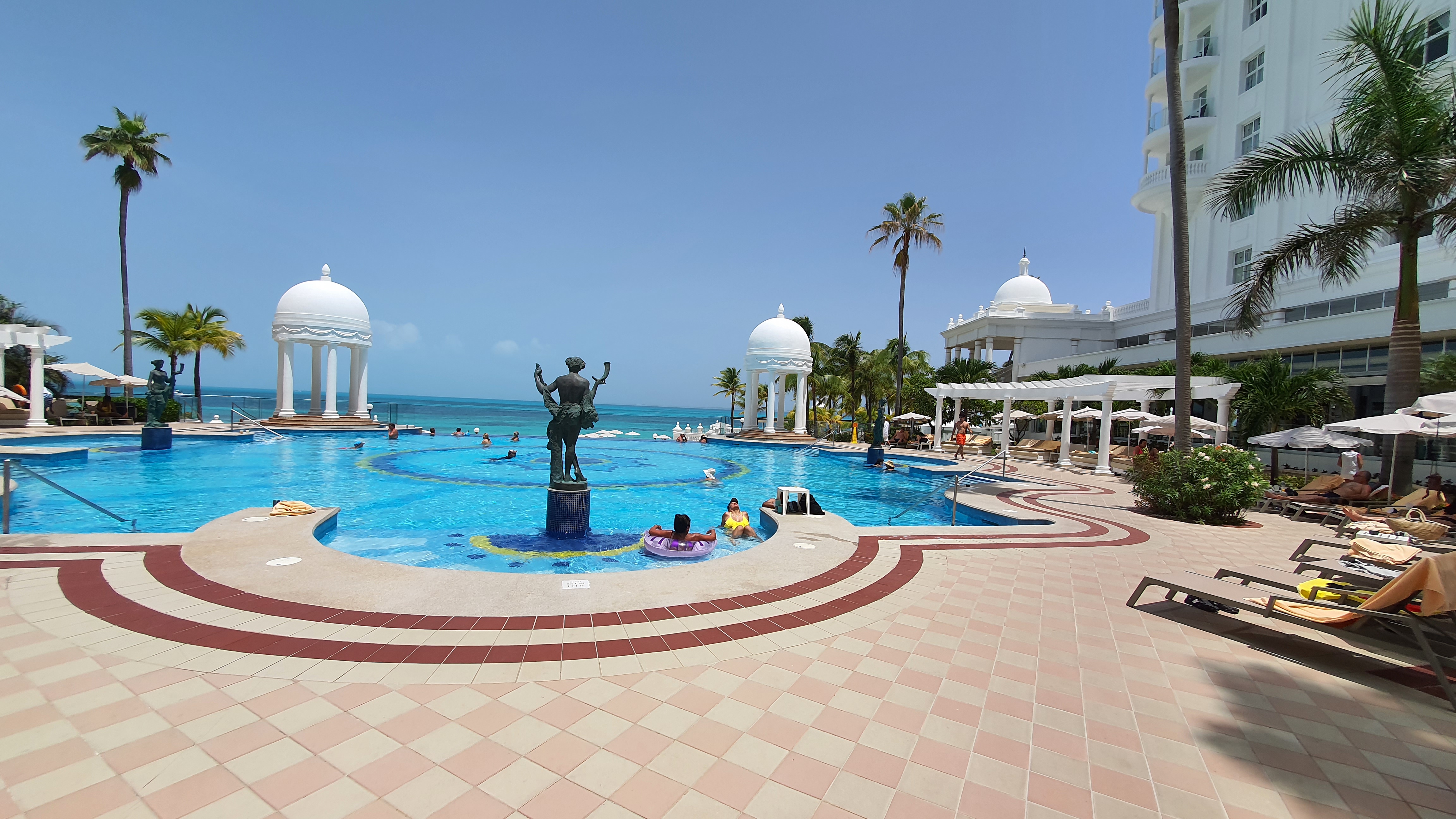 Фото Hotel Riu Cancun