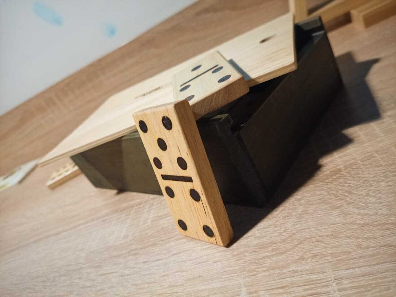 Фото Вверх Дном