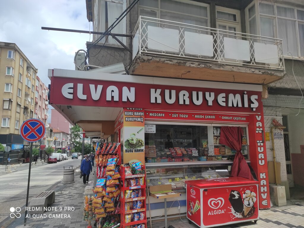 Nuts, snacks, dried fruits Elvan Nuts, Susurluk, photo