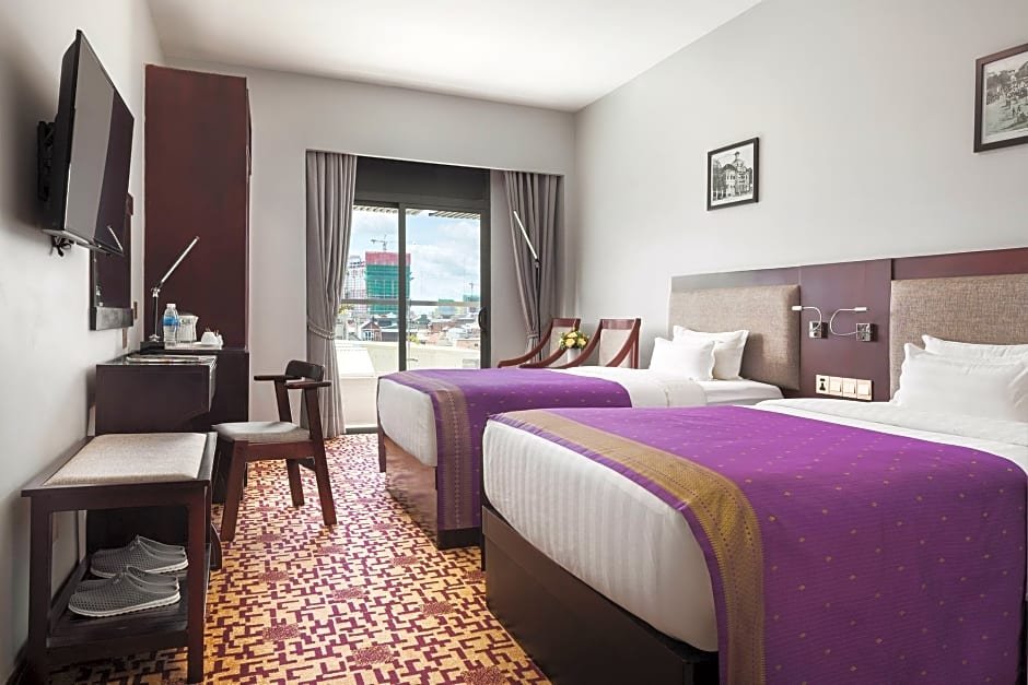 Фото Essence Hotel-Phnom Penh