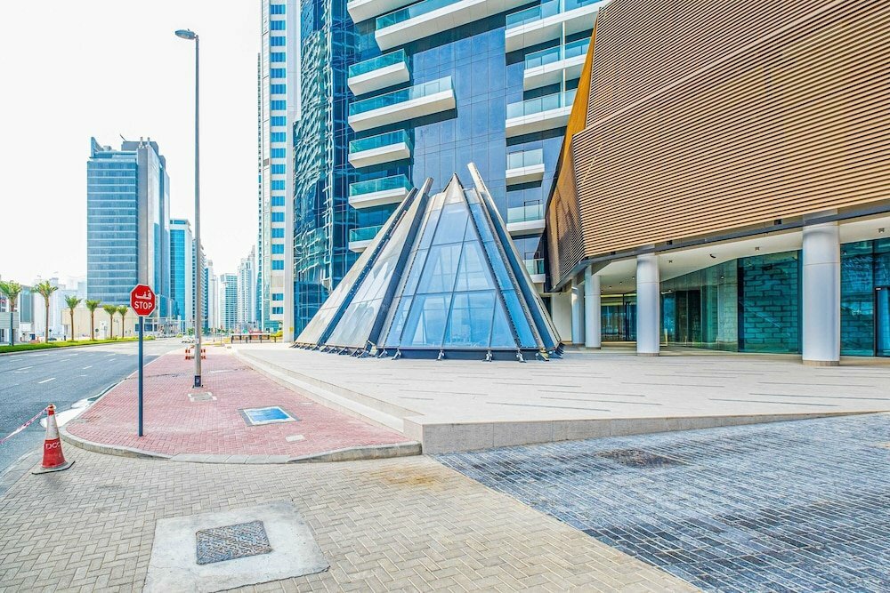 Short-term housing rental Lux Holiday Home - Marquise Square 1, Dubai, photo